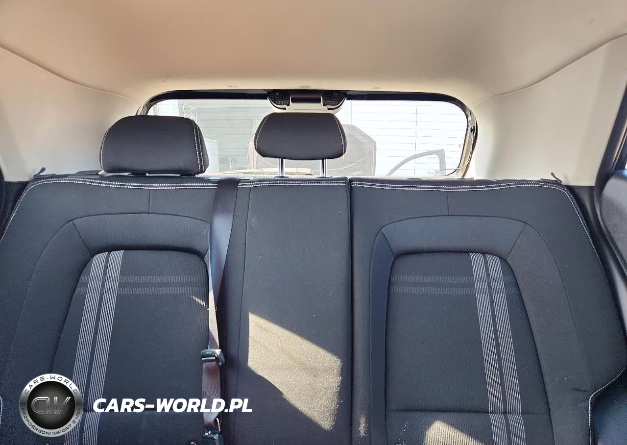 2022 Hyundai Venue Sel VIN:KMHRC8A35NU161977 - 10