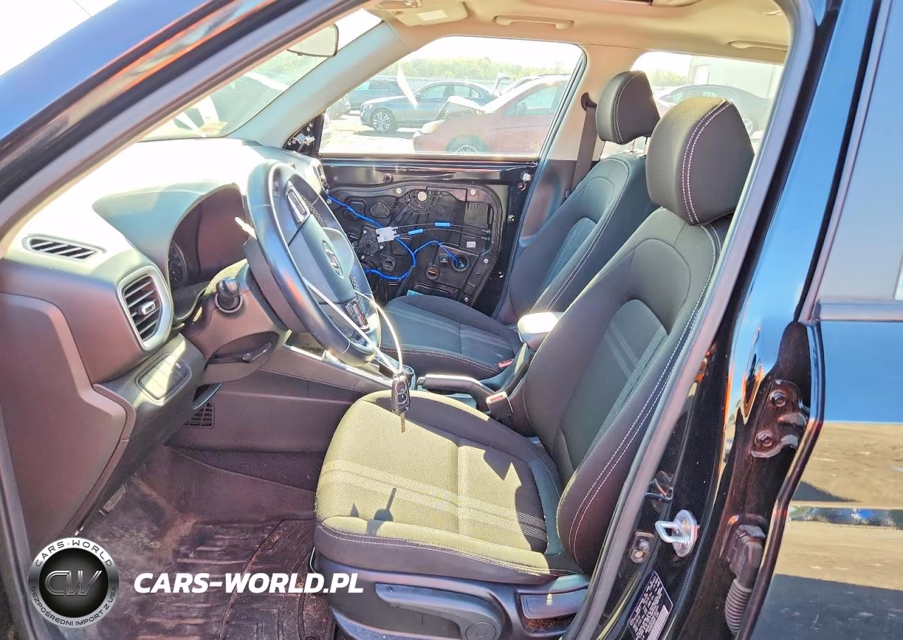 2022 Hyundai Venue Sel VIN:KMHRC8A35NU161977 - 7