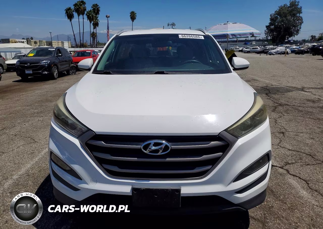 2016 Hyundai Tucson Se VIN:KM8J33A48GU180213 - 5