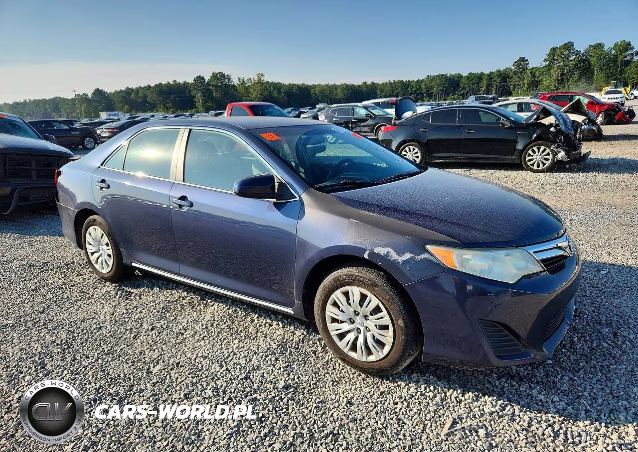 2014 Toyota Camry Le VIN:4T4BF1FK7ER377772 - 4