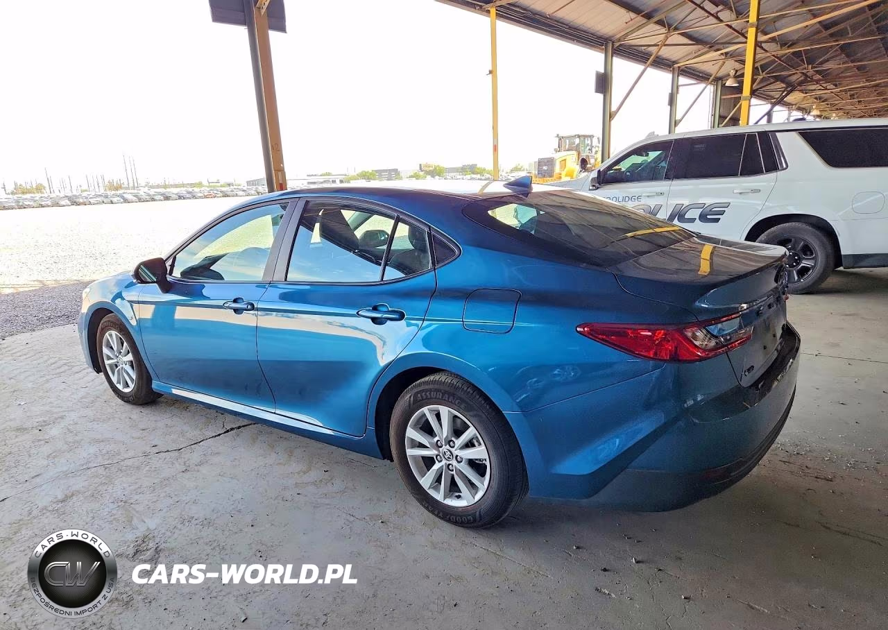 2026 Toyota Camry Le VIN:4T1DAACK4TU232322 - 2
