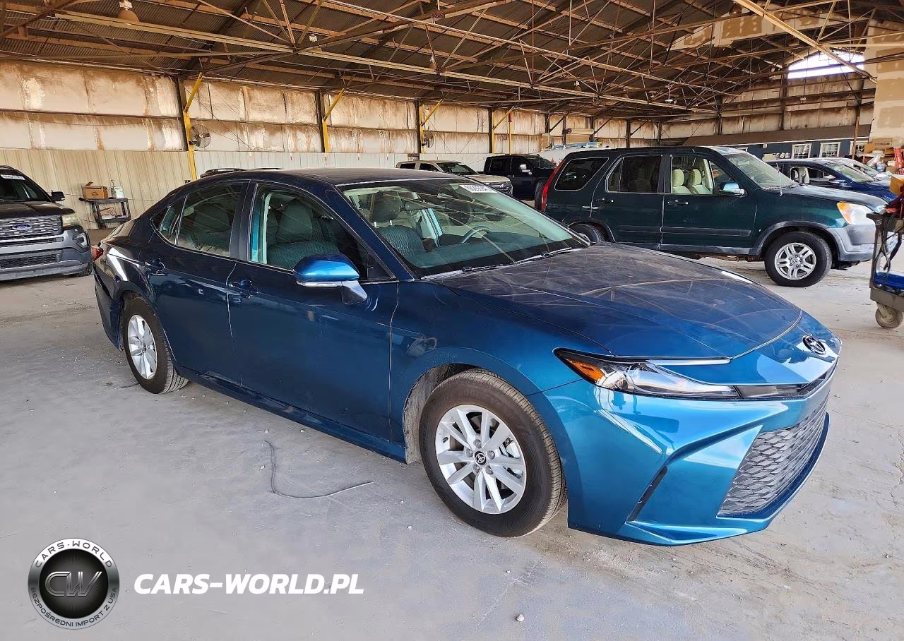 2026 Toyota Camry Le VIN:4T1DAACK4TU232322 - 4