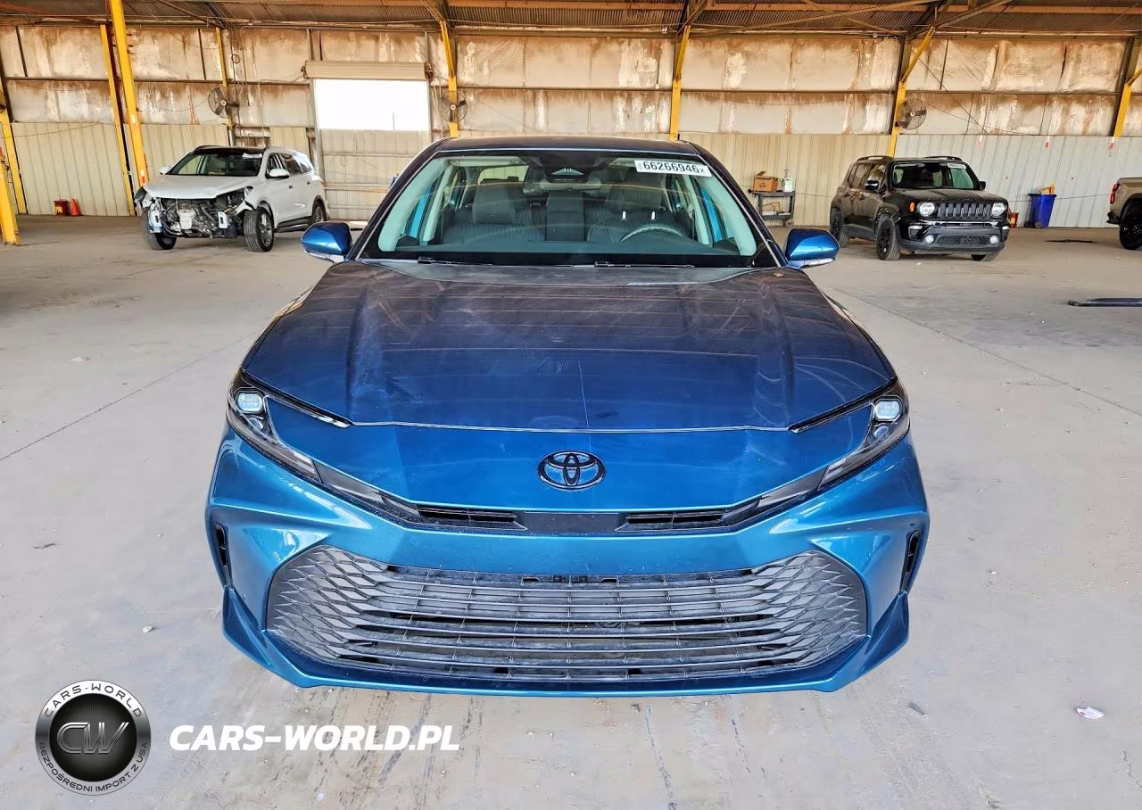 2026 Toyota Camry Le VIN:4T1DAACK4TU232322 - 5