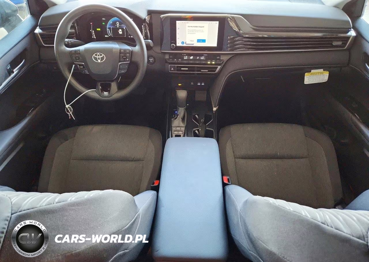 2026 Toyota Camry Le VIN:4T1DAACK4TU232322 - 8