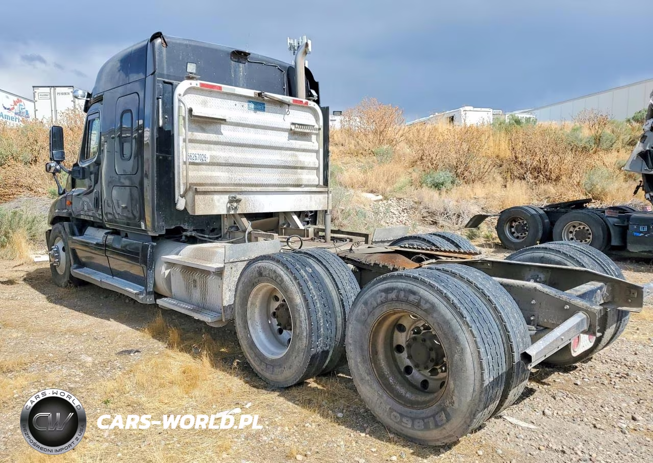 2014 Freightliner Cascadia Truck Cab And Chassis VIN:3AKJGLD66ESFP4558 - 2