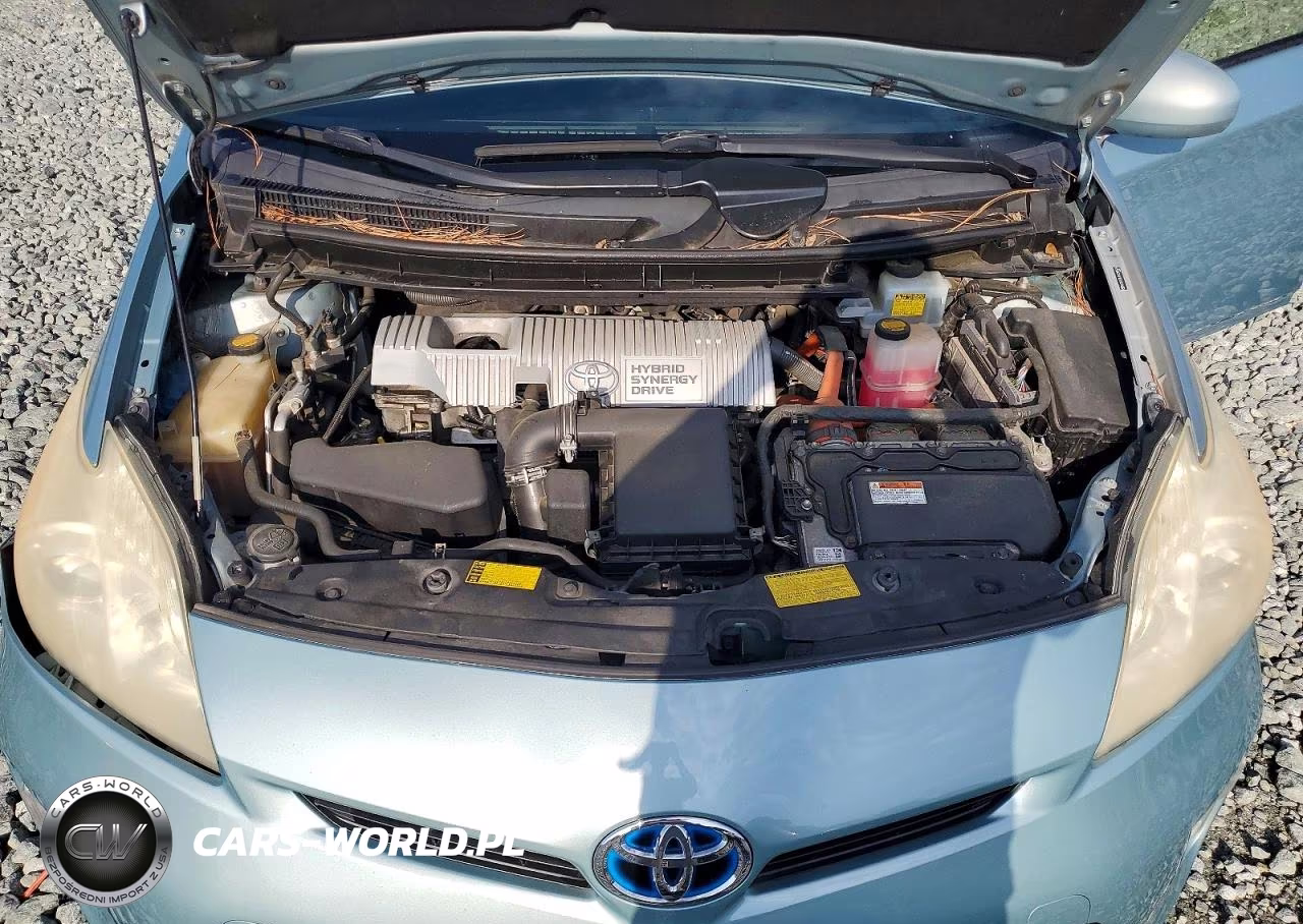 2013 Toyota Prius Two VIN:JTDKN3DU2D5695275 - 11