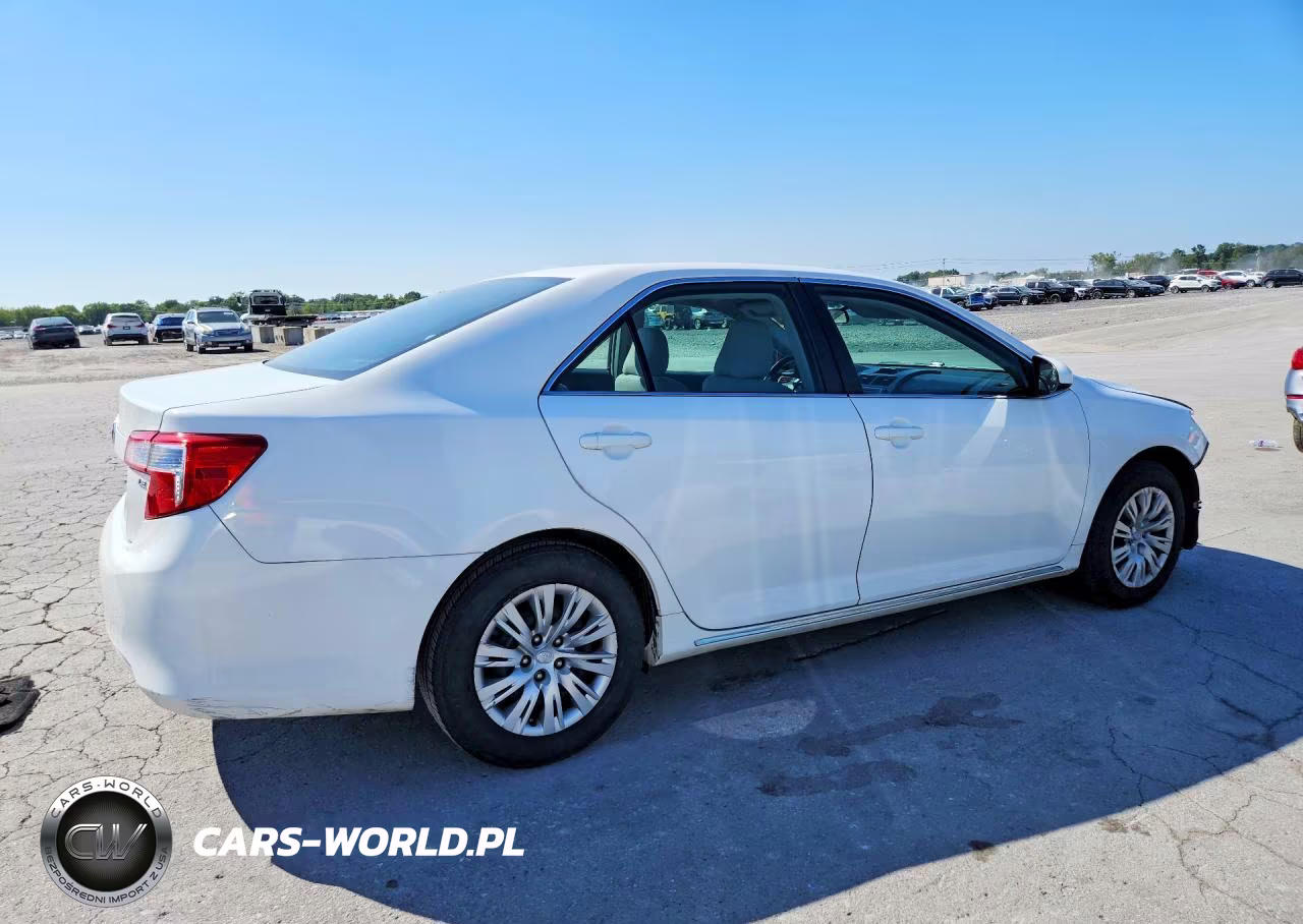 2012 Toyota Camry Le VIN:4T1BF1FK5CU186648 - 3