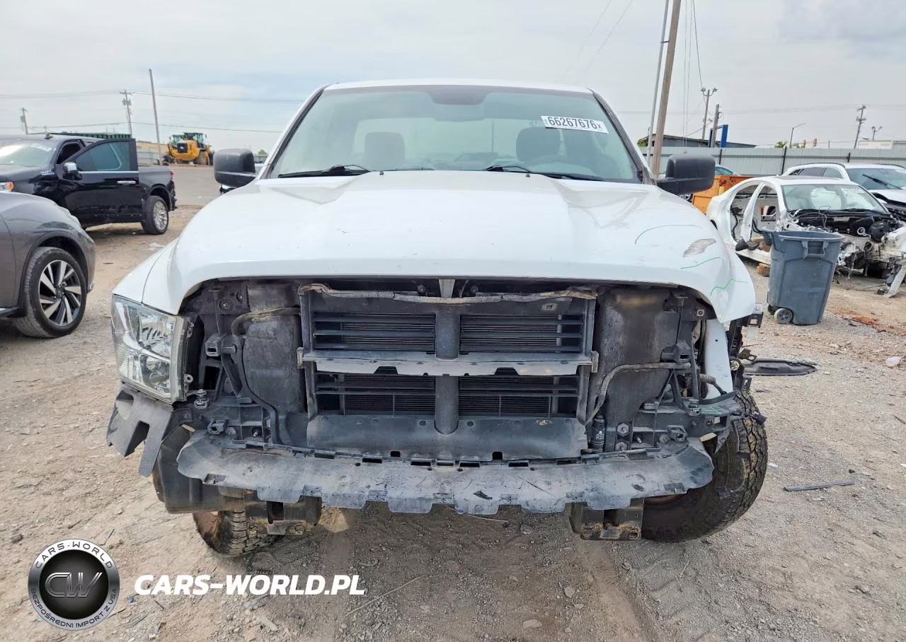 2020 Ram 1500 Classic Tradesman VIN:3C6JR6AG3LG202914 - 5