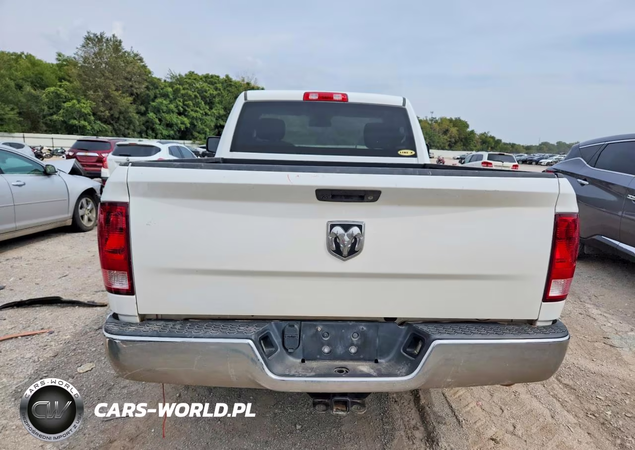 2020 Ram 1500 Classic Tradesman VIN:3C6JR6AG3LG202914 - 6
