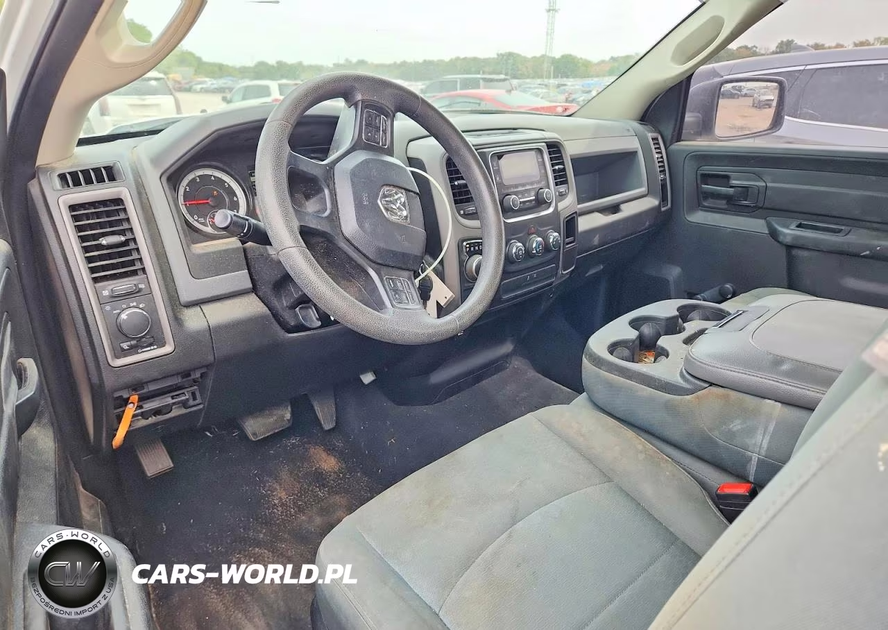 2020 Ram 1500 Classic Tradesman VIN:3C6JR6AG3LG202914 - 8