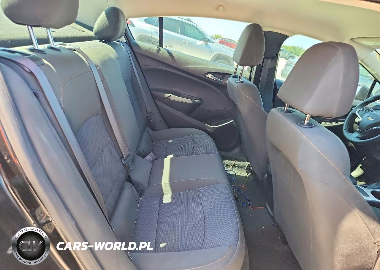 2018 Chevrolet Cruze Ls VIN:1G1BC5SM4J7131155 - 10
