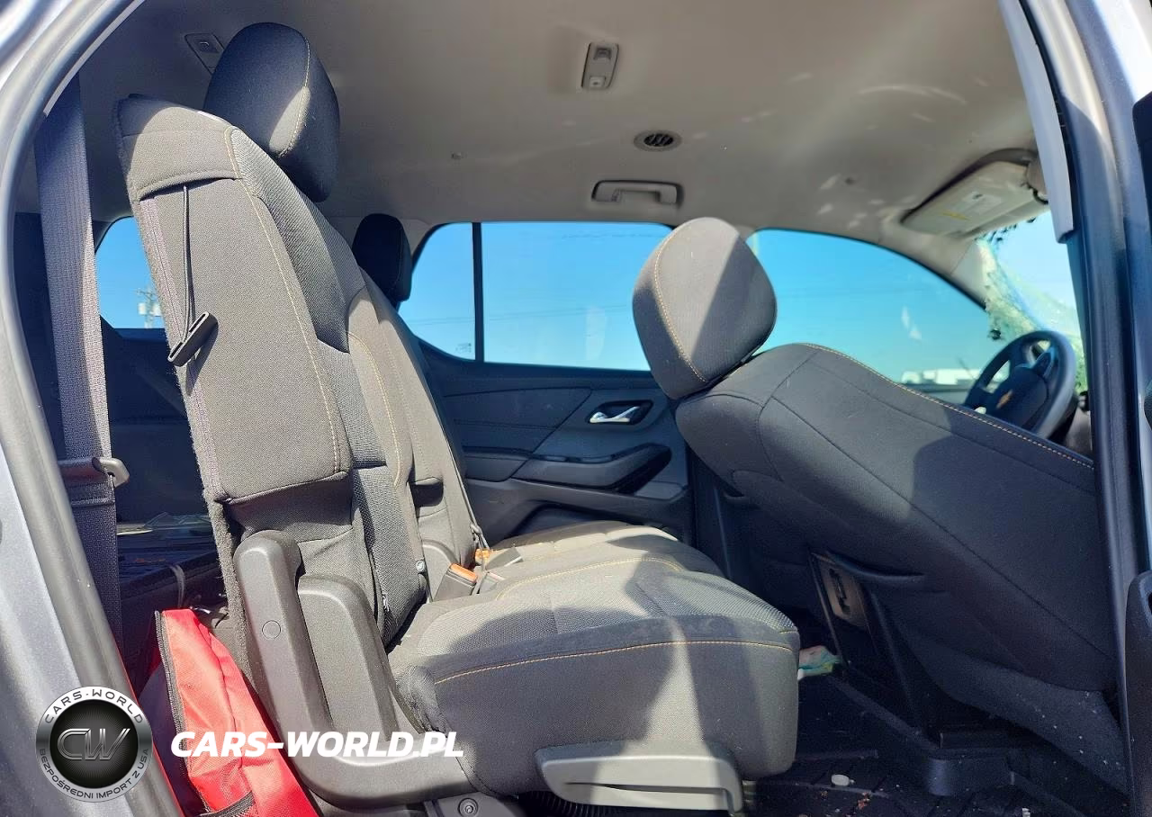 2021 Chevrolet Traverse Ls VIN:1GNERFKW0MJ110232 - 11