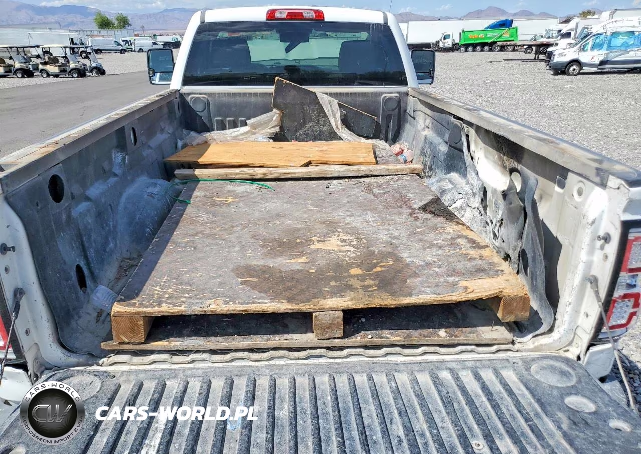 2018 Chevrolet Silverado C2500 Heavy Duty VIN:1GC0CUEG5JZ317192 - 10
