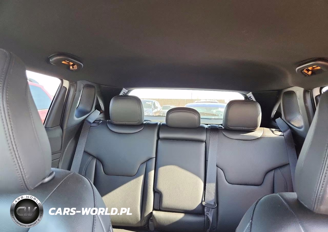2026 Jeep Compass Limited VIN:3C4NJDCN8TT280100 - 10