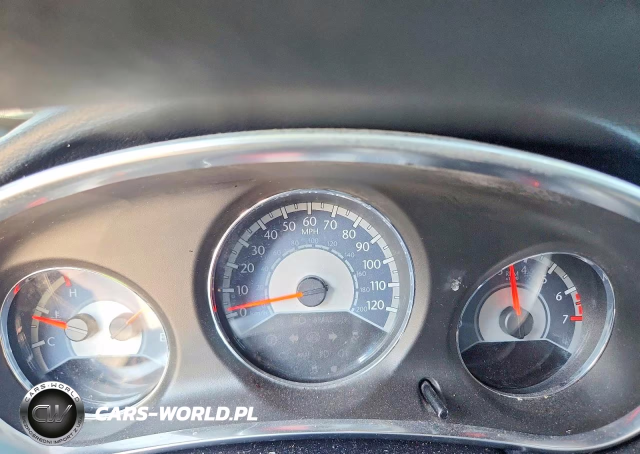 2014 Chrysler 200 Lx VIN:1C3CCBABXEN207994 - 9