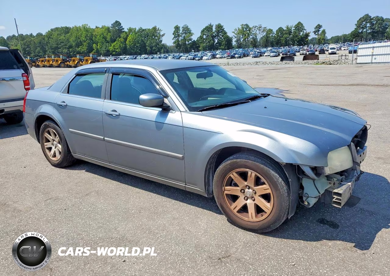 2006 Chrysler 300 Touring VIN:2C3KA53GX6H285357 - 4