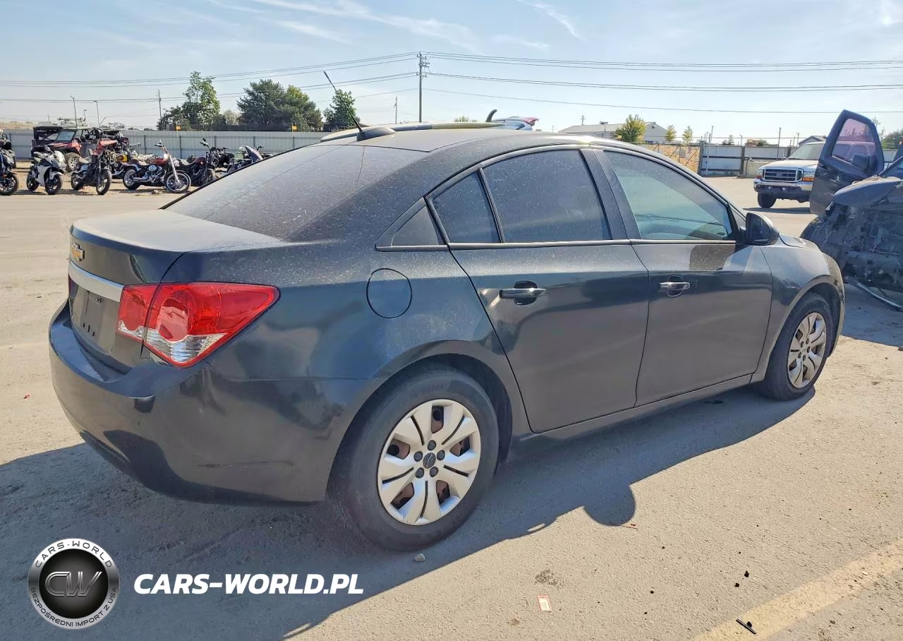 2016 Chevrolet Cruze Limited Ls VIN:1G1PC5SG0G7220360 - 3