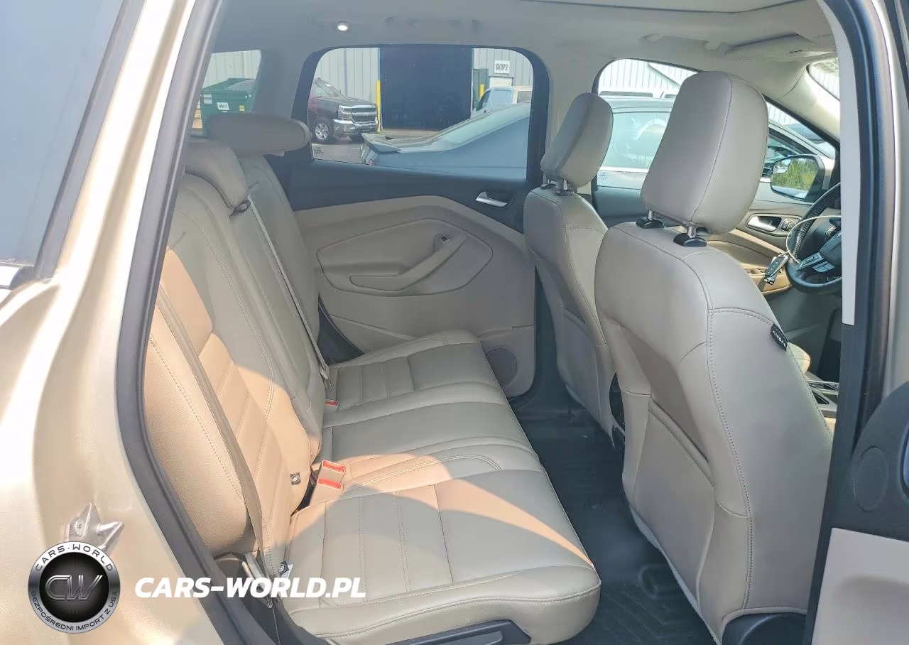2018 Ford Escape Titanium VIN:1FMCU9J90JUC89406 - 10