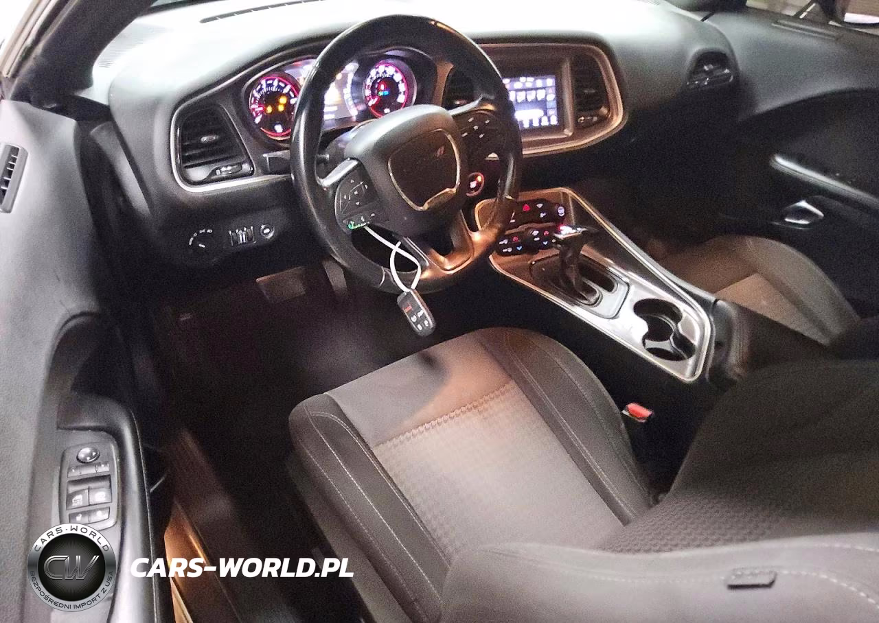 2019 Dodge Challenger Sxt VIN:2C3CDZAG4KH708384 - 8