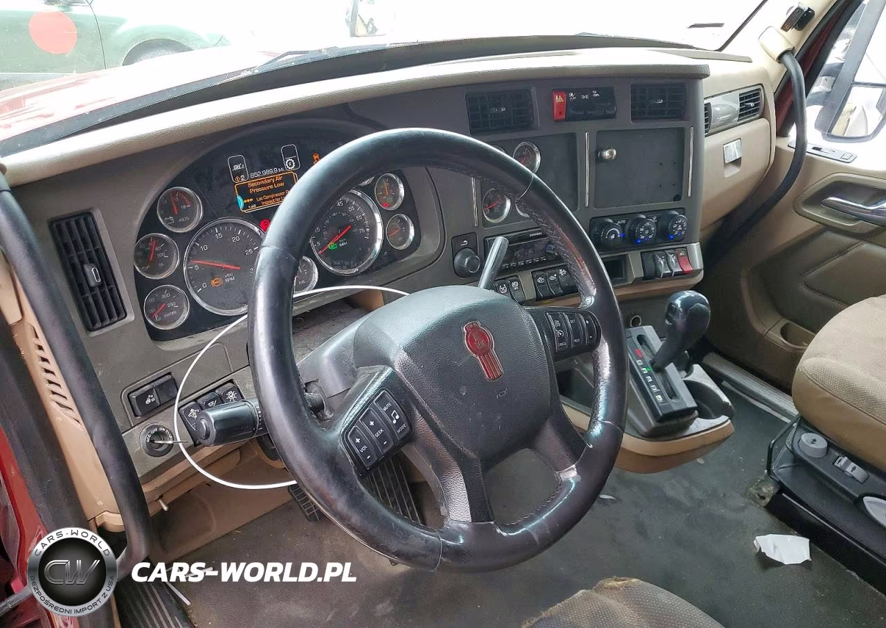 2016 Kenworth Construction T680 VIN:1XKYDP9X3GJ483024 - 8