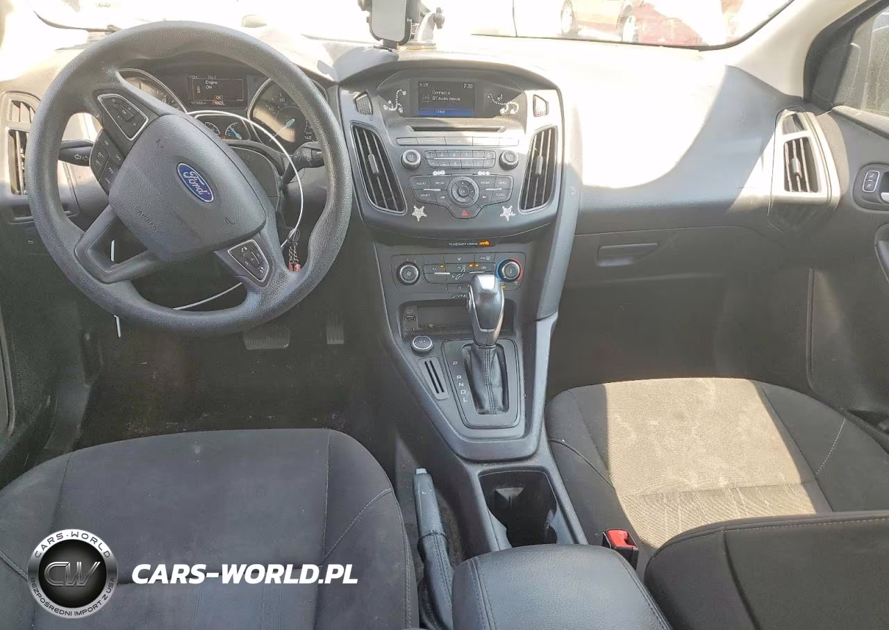 2015 Ford Focus Se VIN:1FADP3F21FL313840 - 8
