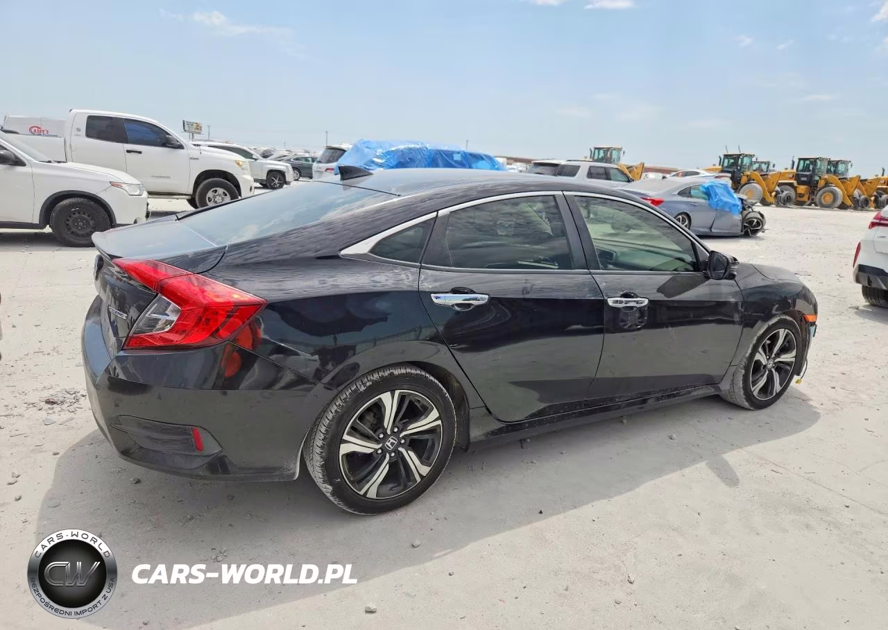 2018 Honda Civic Touring VIN:JHMFC1F98JX024356 - 3