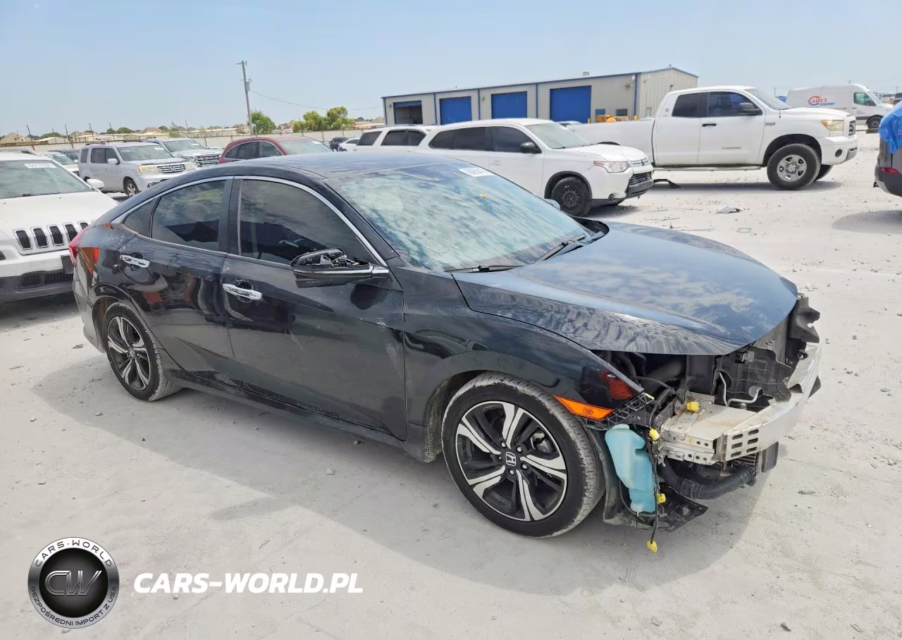 2018 Honda Civic Touring VIN:JHMFC1F98JX024356 - 4