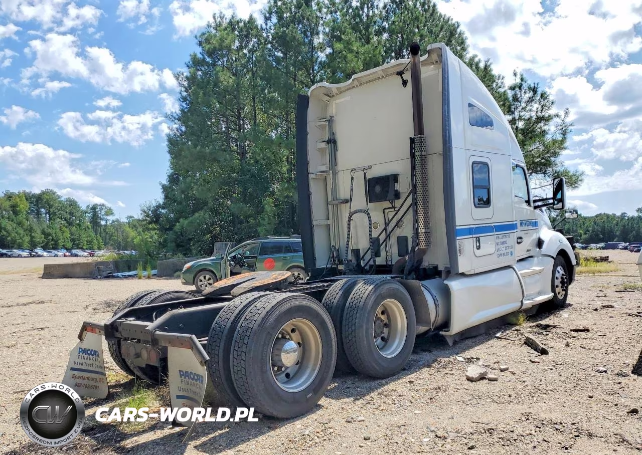 2018 Kenworth Construction T680 VIN:1XKYD49X6JJ179210 - 3