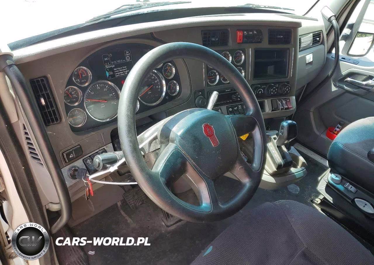 2018 Kenworth Construction T680 VIN:1XKYD49X6JJ179210 - 8