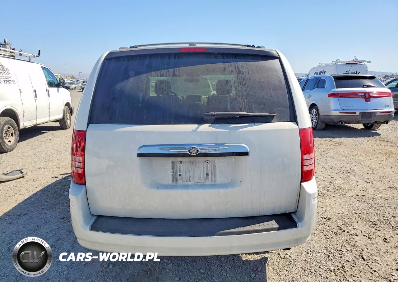 2010 Chrysler Town & Country Touring VIN:2A4RR5D19AR143057 - 6