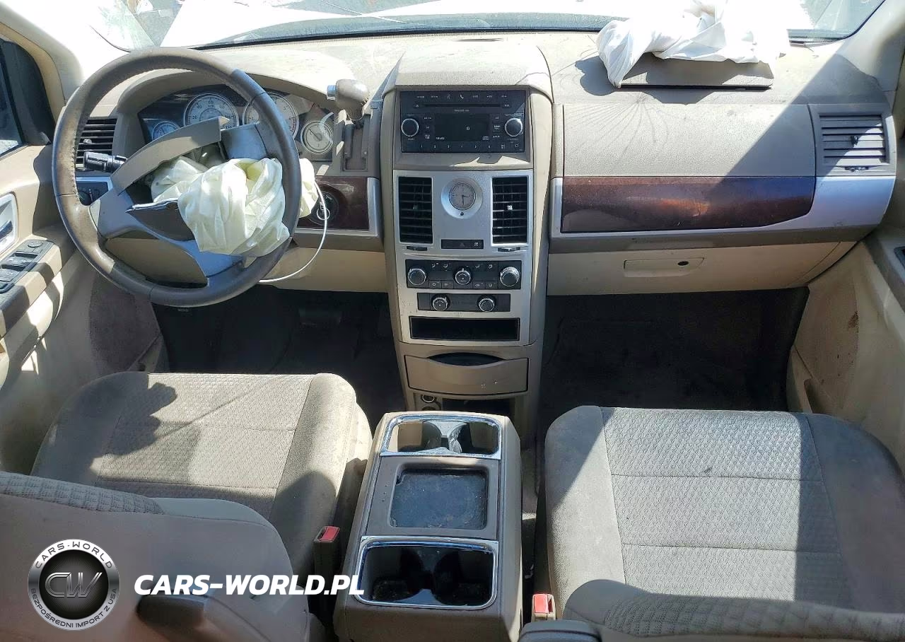 2010 Chrysler Town & Country Touring VIN:2A4RR5D19AR143057 - 8