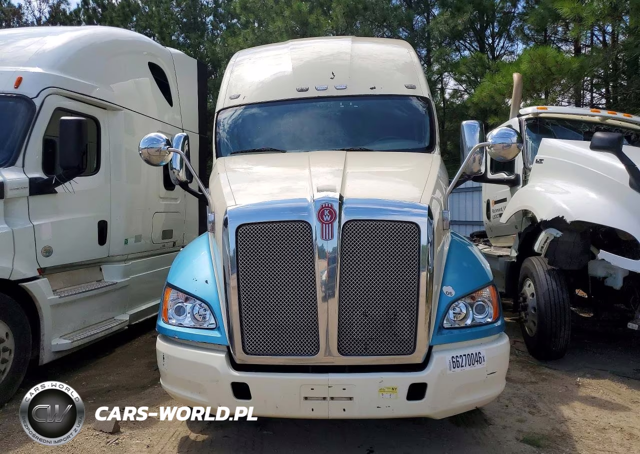 2016 Kenworth Construction T700 VIN:1XKFD49X6GJ478700 - 5