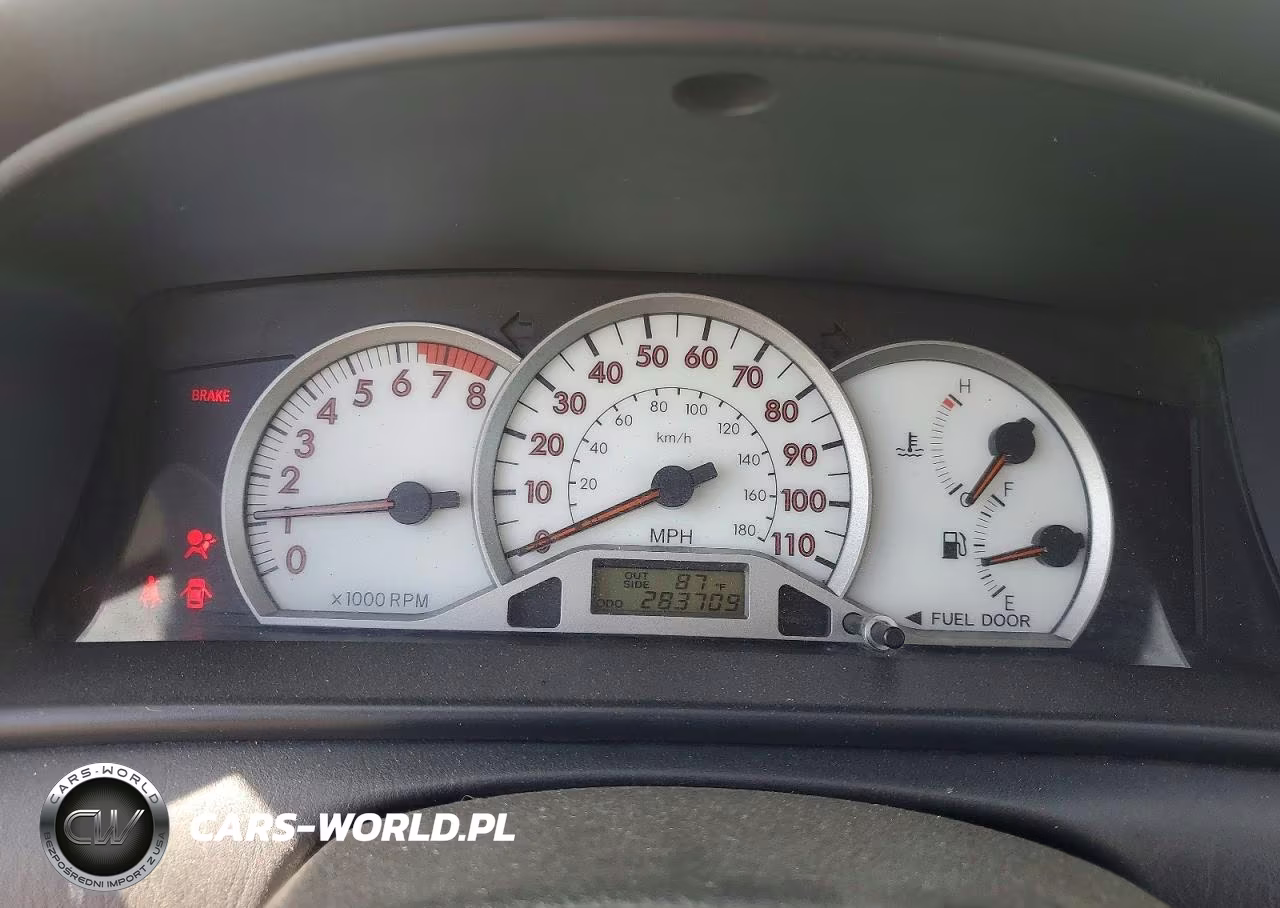2005 Toyota Corolla S VIN:1NXBR32E85Z352828 - 9