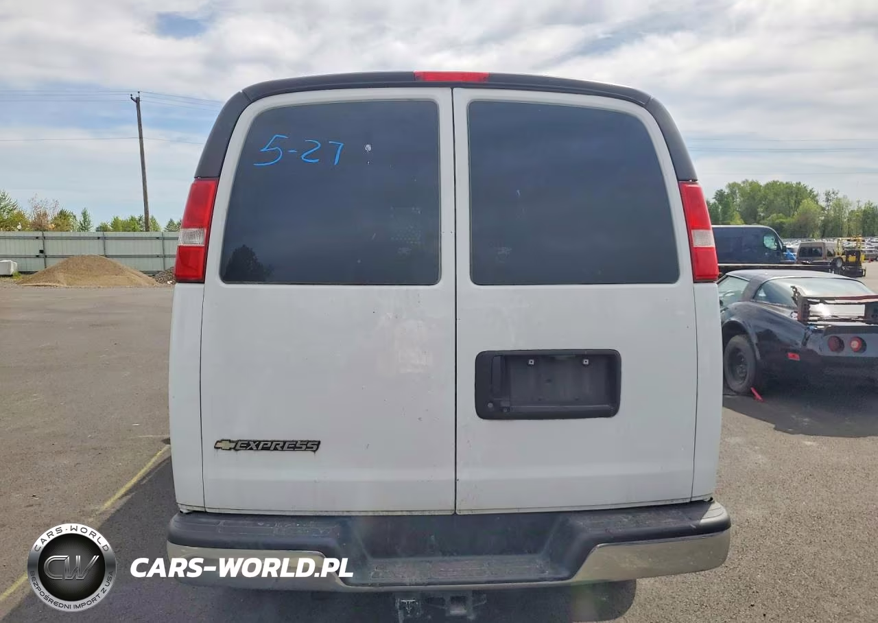 2019 Chevrolet Express 2500 Cargo Delivery Van VIN:1GCWGAFG0K1365887 - 6