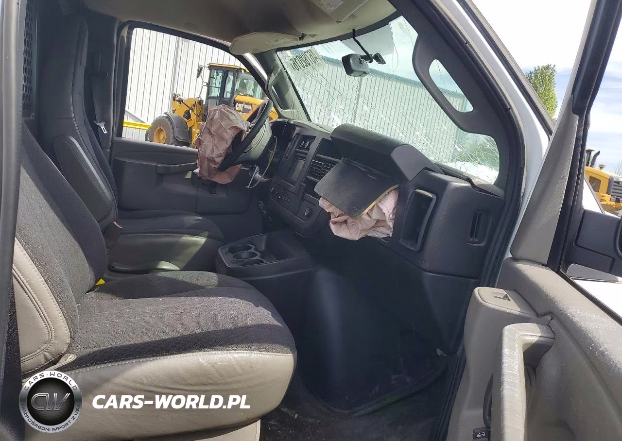 2019 Chevrolet Express 2500 Cargo Delivery Van VIN:1GCWGAFG0K1365887 - 7