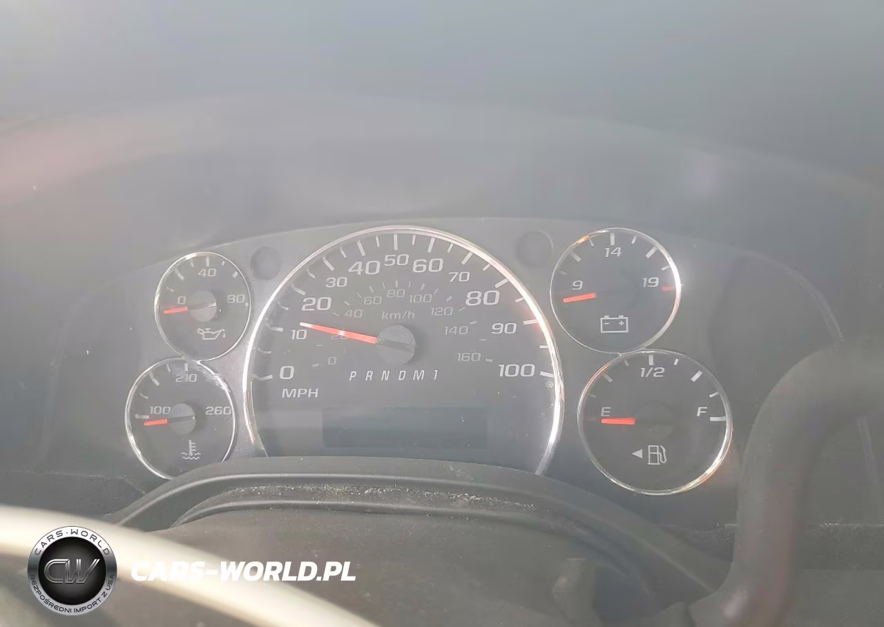 2019 Chevrolet Express 2500 Cargo Delivery Van VIN:1GCWGAFG0K1365887 - 9