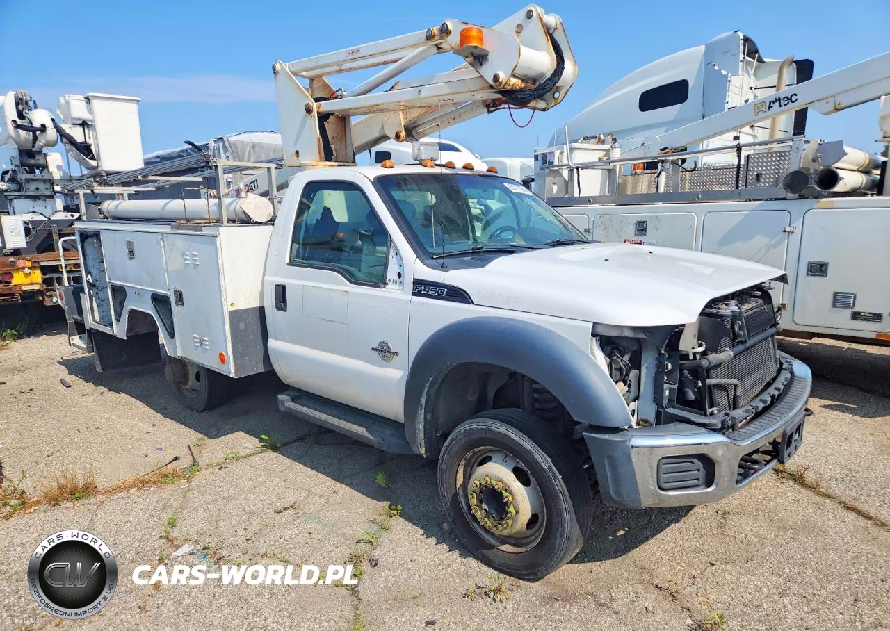2016 Ford F450 Super Duty VIN:1FDUF4GT6GED32704 - 4