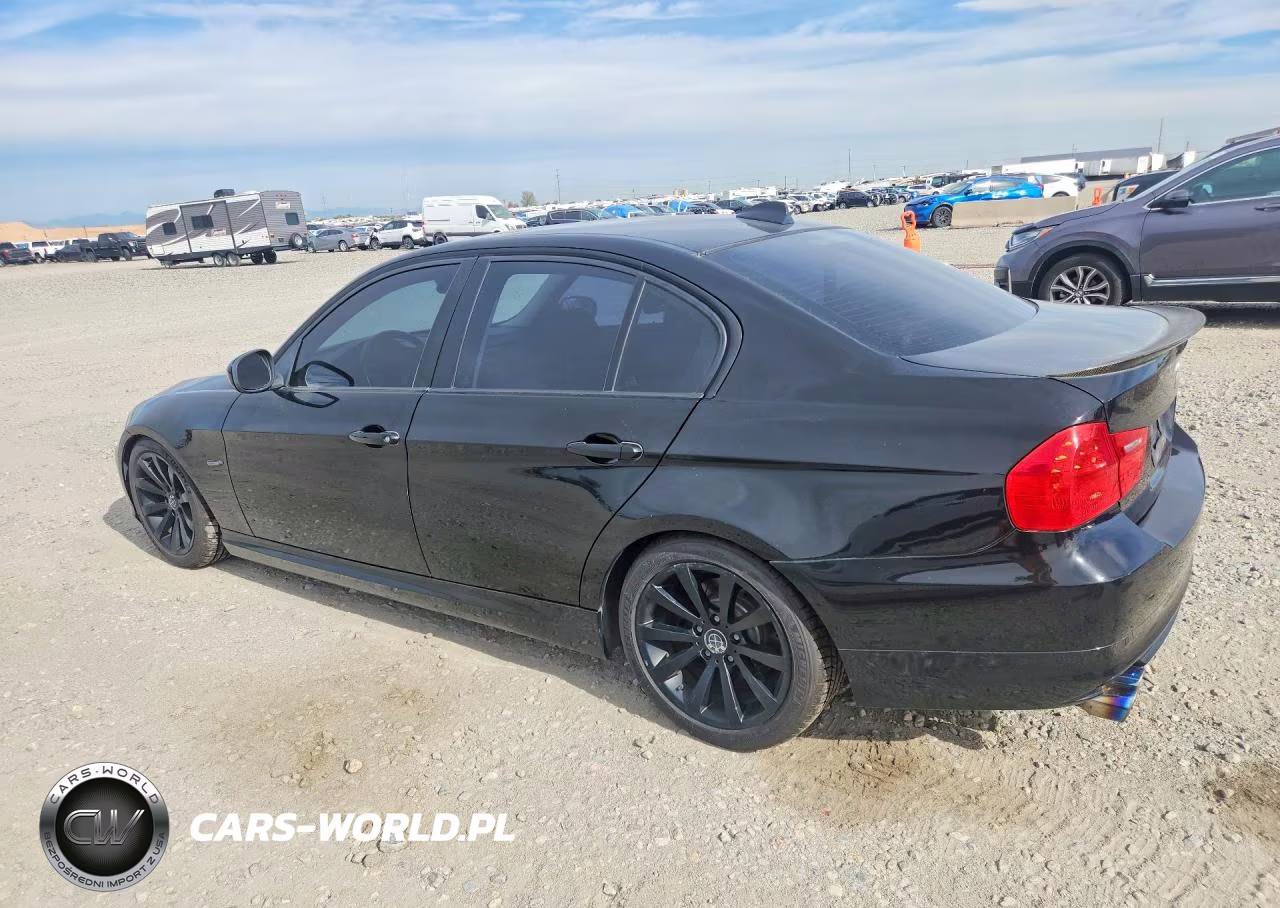 2011 BMW 328 Xi VIN:WBAPK7C52BA819403 - 2