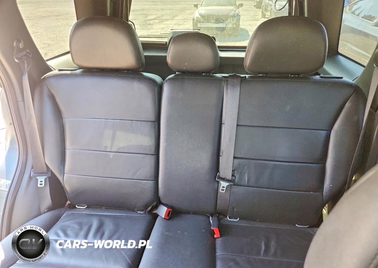 2010 Ford Escape Xlt VIN:1FMCU9DG5AKC63275 - 10