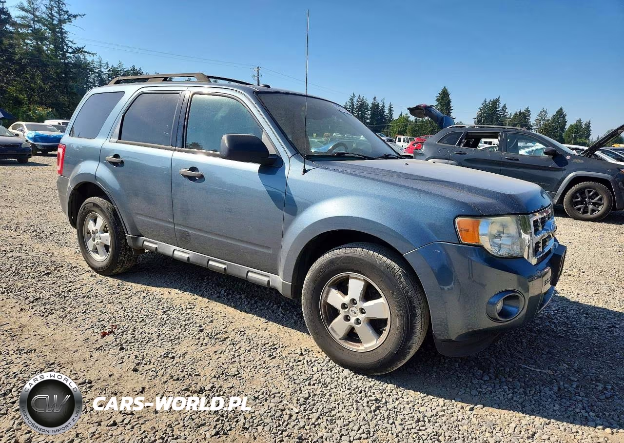 2010 Ford Escape Xlt VIN:1FMCU9DG5AKC63275 - 4