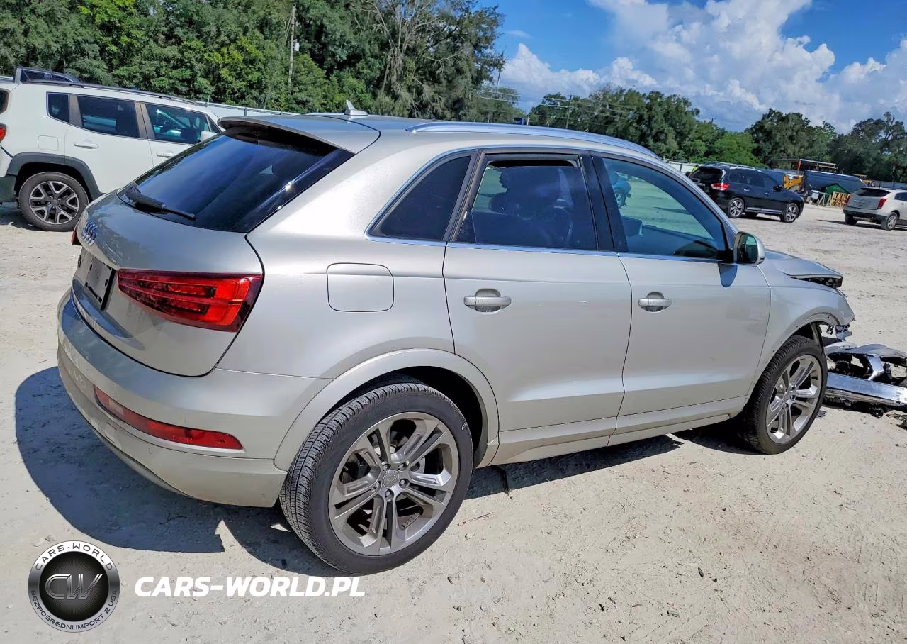2017 Audi Q3 Premium Plus VIN:WA1HCCFS1HR010560 - 3