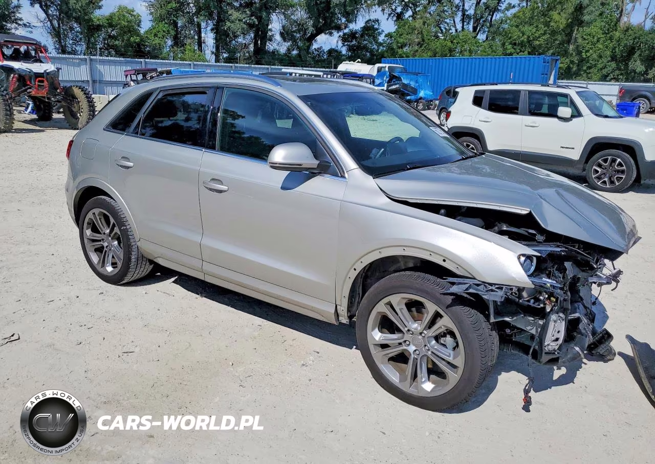 2017 Audi Q3 Premium Plus VIN:WA1HCCFS1HR010560 - 4