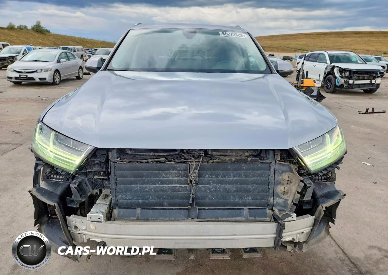2018 Audi Q7 Premium Plus VIN:WA1LAAF75JD028790 - 5