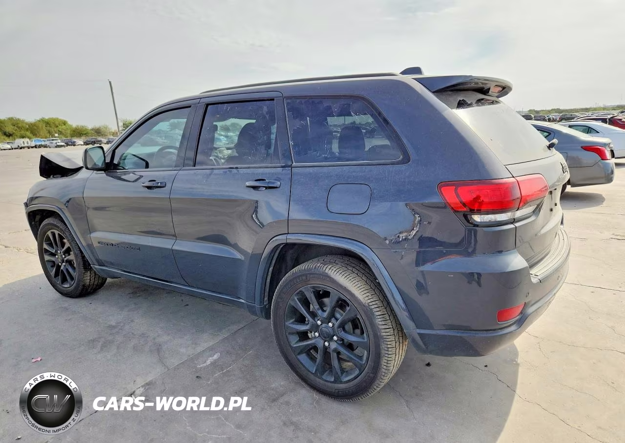 2018 Jeep Grand Cherokee Laredo VIN:1C4RJEAG4JC281233 - 2
