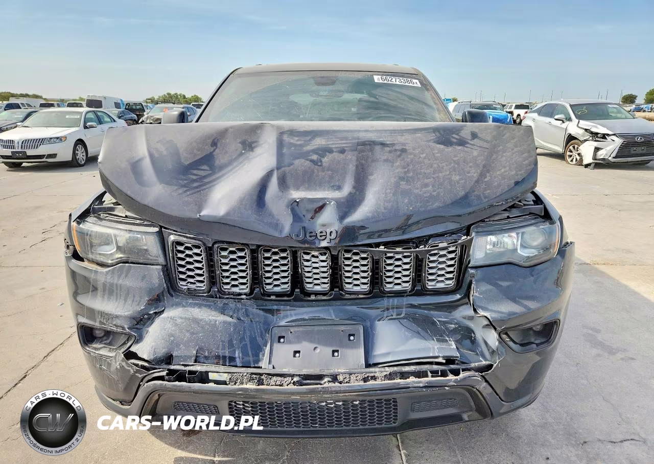 2018 Jeep Grand Cherokee Laredo VIN:1C4RJEAG4JC281233 - 5