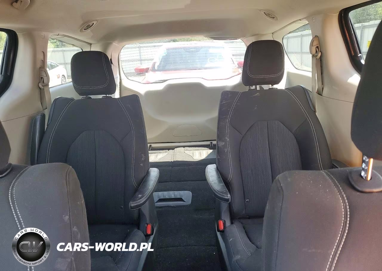 2020 Chrysler Voyager Lx VIN:2C4RC1CG6LR112017 - 10