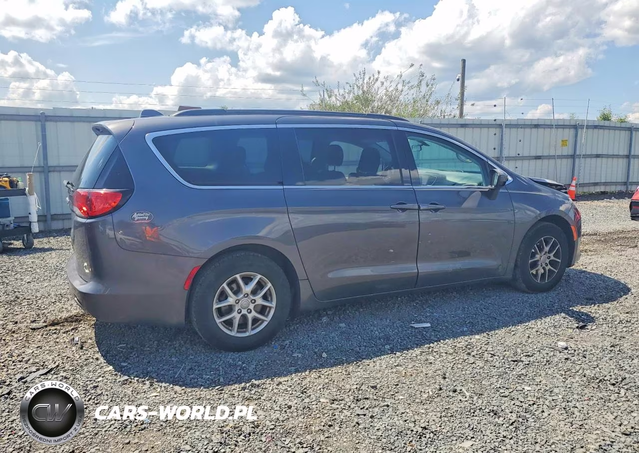 2020 Chrysler Voyager Lx VIN:2C4RC1CG6LR112017 - 3