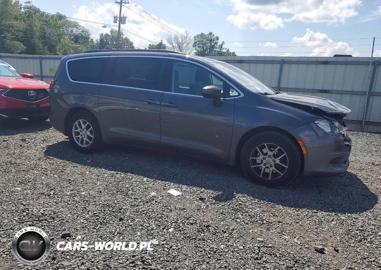 2020 Chrysler Voyager Lx VIN:2C4RC1CG6LR112017 - 4