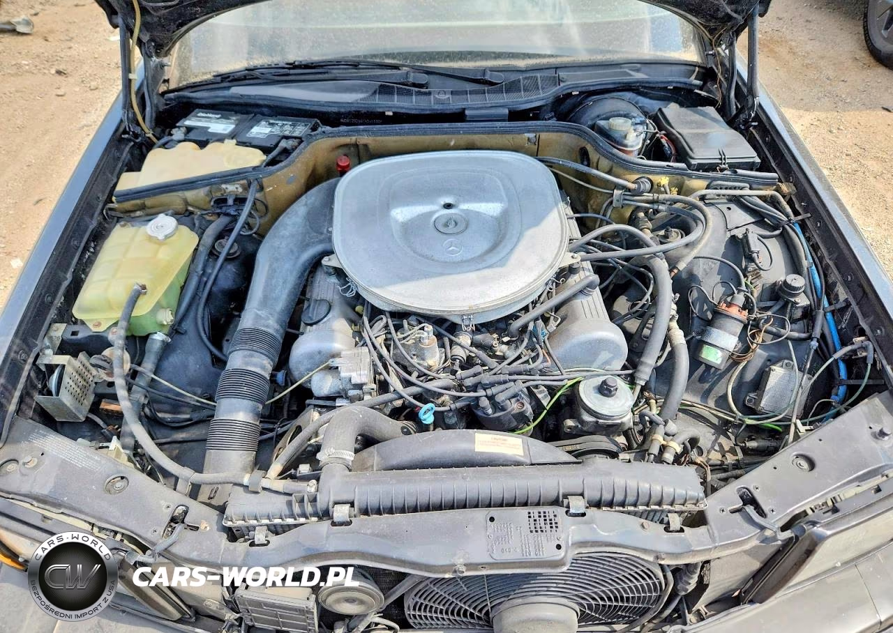 1984 Mercedes-Benz 500 Sec VIN:WDBCA44A9EA041635 - 11