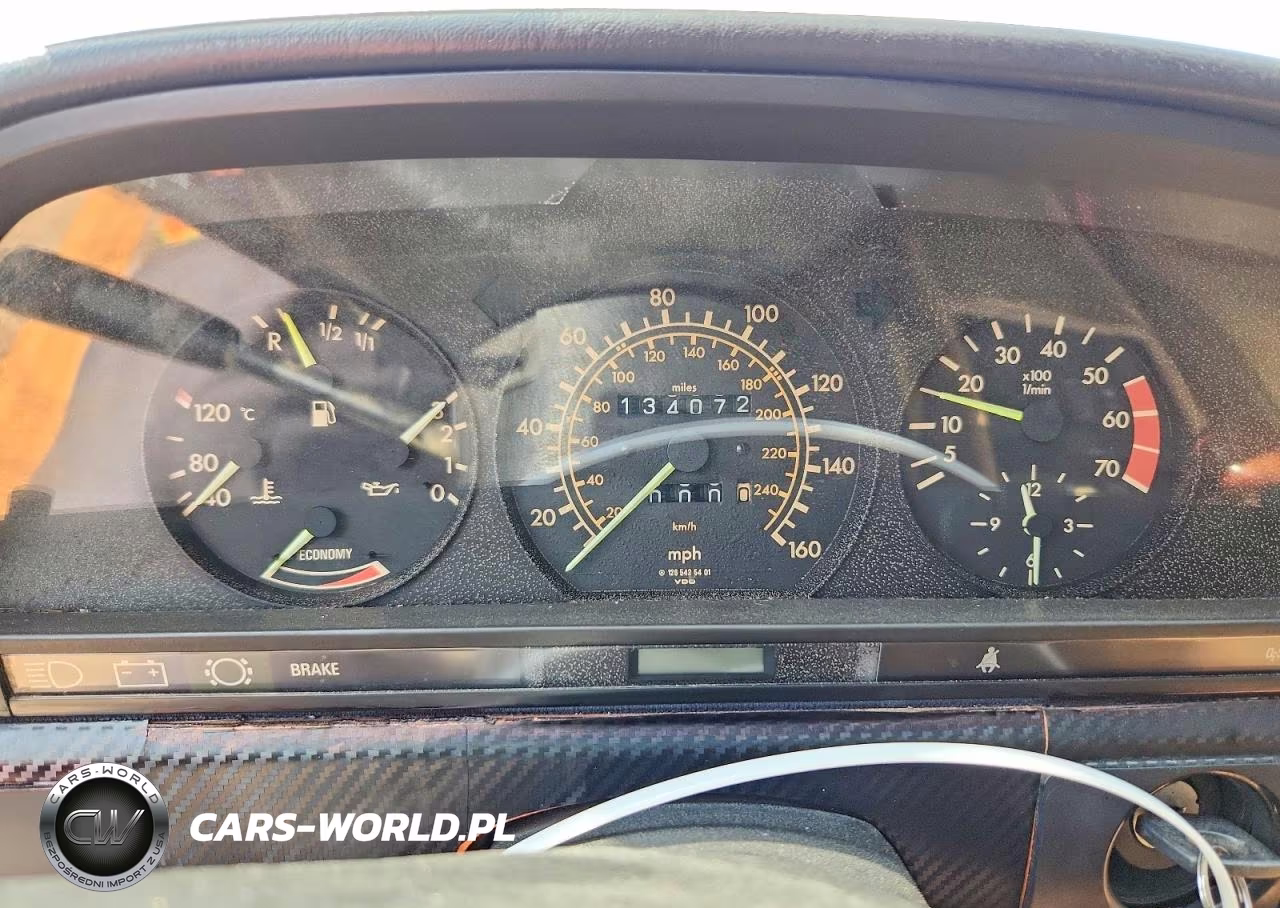 1984 Mercedes-Benz 500 Sec VIN:WDBCA44A9EA041635 - 9
